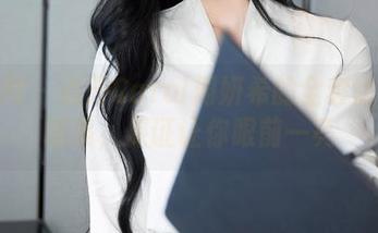 秀人网 – 点开Carol周妍希的全套比基尼图集，保证让你眼前一亮