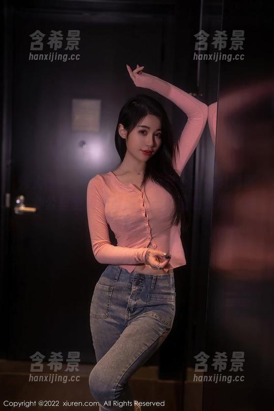 秀人网 - 当余贝拉bella穿上蓝色ol制服，办公室亟需新鲜感——美图包来玩个痛快！