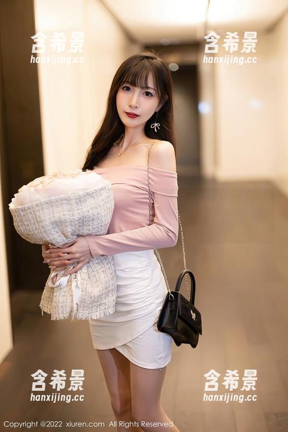 秀人网 - 壁纸江湖：看俞漫的护士写真，终于知道白色真有多好看！