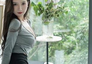 秀人网 – 每次看到林文文yooki全套运动写真，我都在想这是展示身材，还是运动搭配秀？