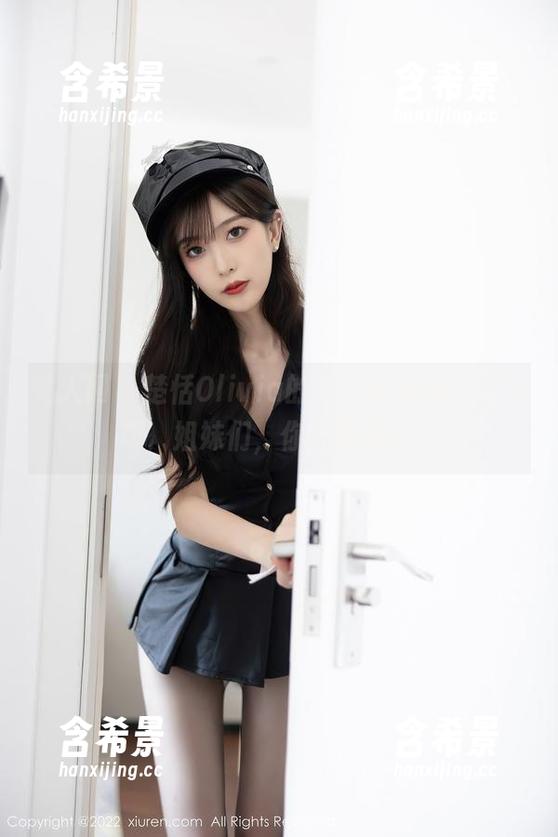 秀人网 - 楚恬Olivia的写真集更新，这气场，姐妹们，你们懂的吧？