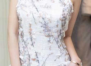 秀人网 – 潘娇娇化身制服女王，套图中有没有让你捧腹的平常与特别？