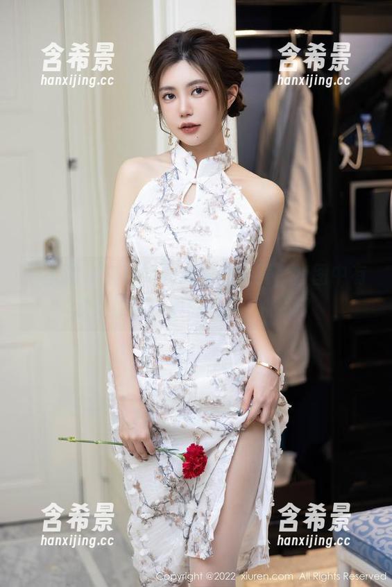 秀人网 - 潘娇娇化身制服女王，套图中有没有让你捧腹的平常与特别？