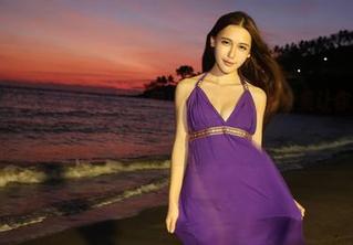 美媛馆 – 短裤不是个工具，伊小七MoMo的合集让你发现它的乐趣，快来下载！