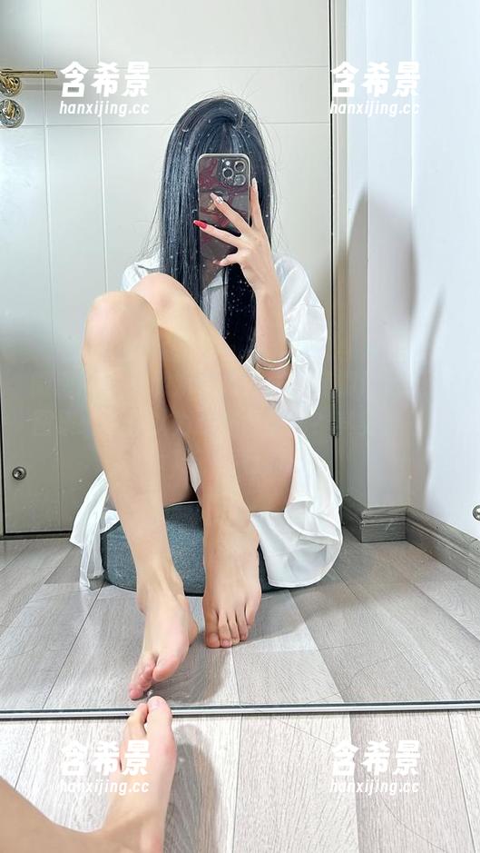 微密圈 - 聂傲娇带来的“清纯御姐”美图图集——你以为她在诱惑你？其实只是“乖巧”不行而已！