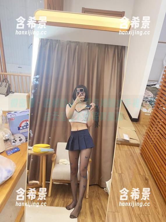微密圈 - 胜利的小生活与她的水手裙，开启无圣光下的写真新篇