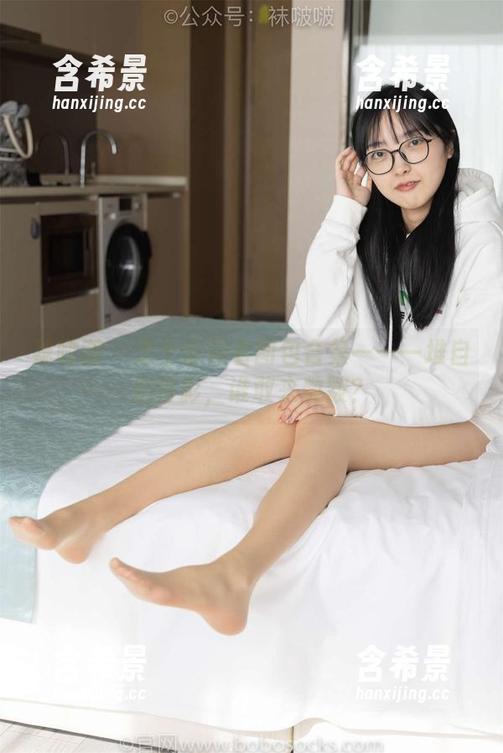 袜啵啵 - 芝士带你看图包合集——一堆自拍背影，谁敢来数数？