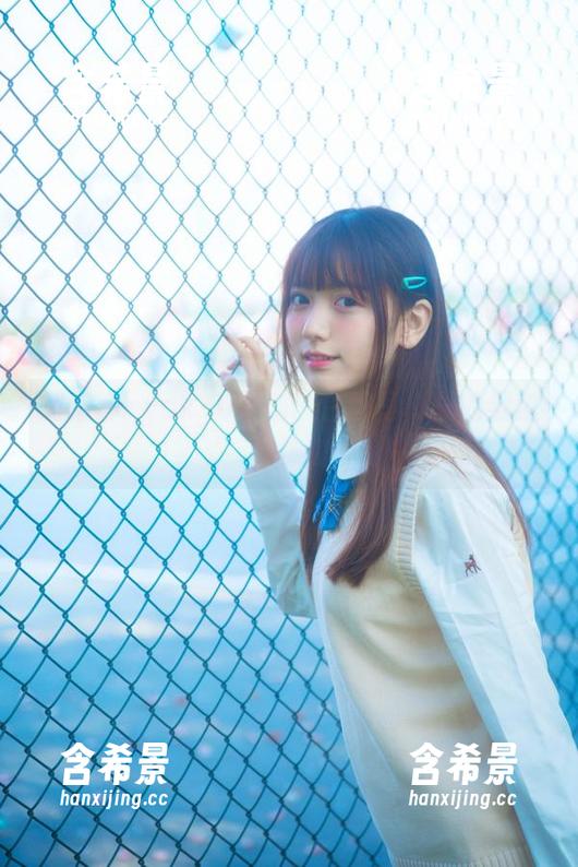 陆卿卿kyokyo全集，白丝写真里的细腻与疏离