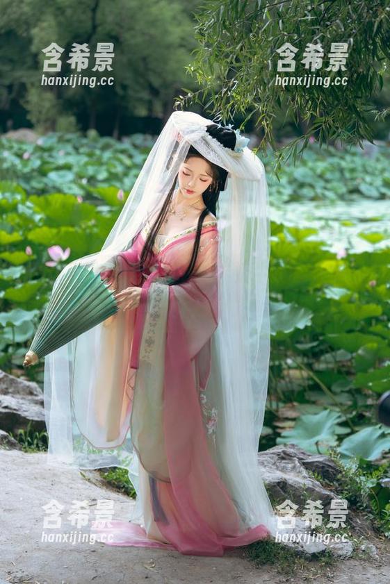 雯妹不讲道理 雯妹不讲道理美图下的“奶牛”,脑补不得了啊!