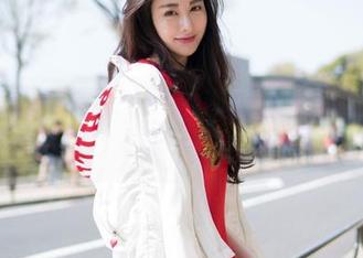 魅妍社 – 全套写真里，你能读懂Olivia童安琪与海的那种无声交流吗？