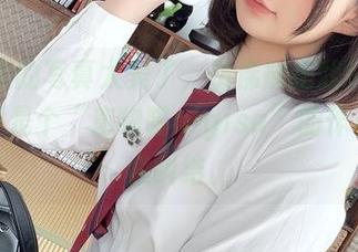 加藤惠的写真太美了，仿佛能把我醉翻，结果还是个“魔物喵nigisa”的作品，何必纠结。